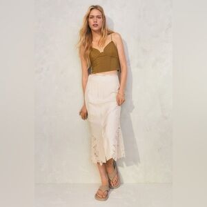 H&M beige lace-detail midi skirt